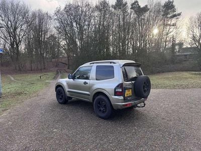 Beige Occasion 2000 Mitsubishi Pajero SUV | € 5.495 (Duur)