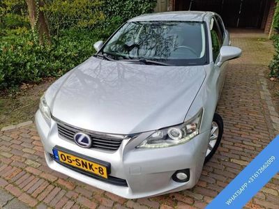 Lexus CT200h