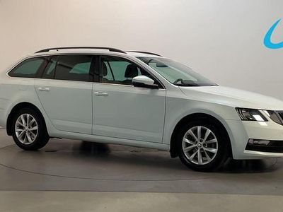 Wit Occasion 2017 Skoda Octavia Business Line Stationwagen | € 10.400 (Eerlijke prijs)