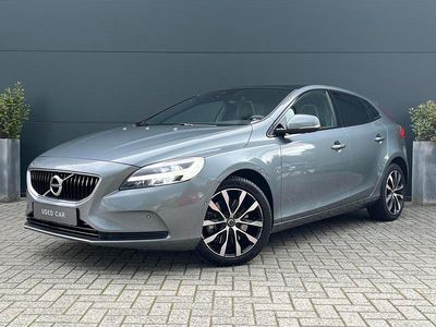 Grijs Occasion 2018 Volvo V40 Dynamic Stationwagen | € 19.895 (Eerlijke prijs)