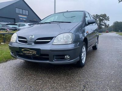 Nissan Almera Tino