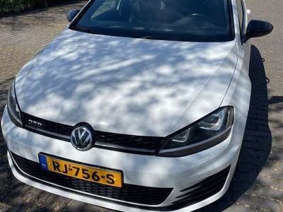 VW Golf VII