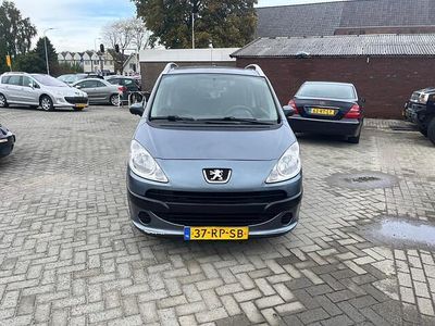 Peugeot 1007