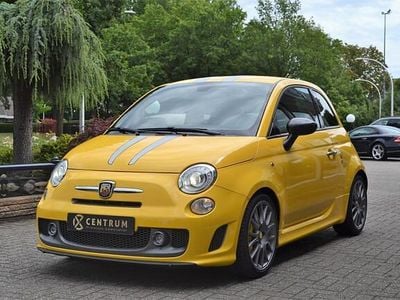 Occasion Abarth 695 181 PK (133 kW) 2011 Geel Hatchback
