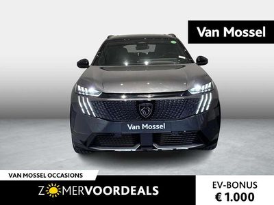 , metallic lak Gebruikt 2024 Peugeot e-5008 GTi SUV | € 60.590