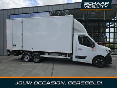 Wit Occasion 2023 Renault Master Van | € 61.500