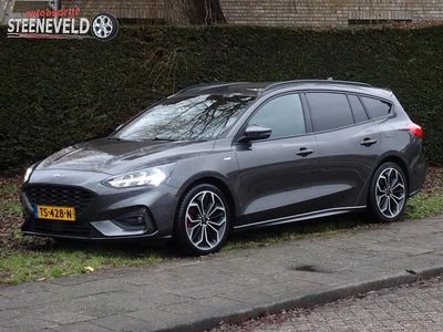 Grijs (metallic) Occasion 2018 Ford Focus ST-Line Stationwagen | € 16.450 (Eerlijke prijs)