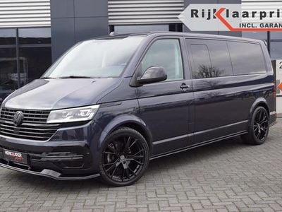 Blauw (metallic) Gebruikt 2023 VW Caravelle MPV | € 52.750