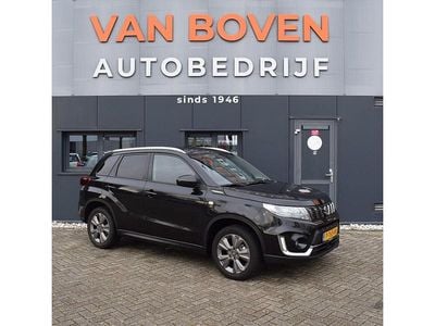 Zwart Gebruikt 2021 Suzuki Vitara SUV | € 24.950 (Eerlijke prijs)