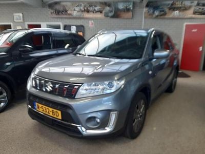 Grijs Occasion 2019 Suzuki Vitara SUV | € 16.949 (Eerlijke prijs)