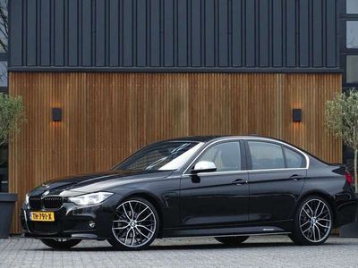 BMW 330e