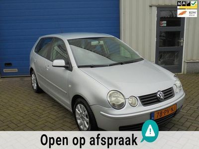 tweedehands VW Polo 1.4-16V Athene APK AIRCO TREKHAAK