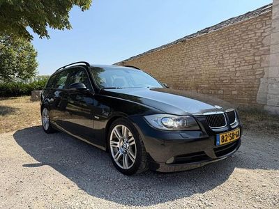 BMW 325