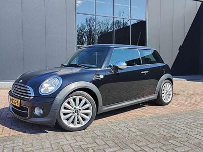 Zwart Gebruikt 2011 Mini Cooper D Hatchback | € 5.900