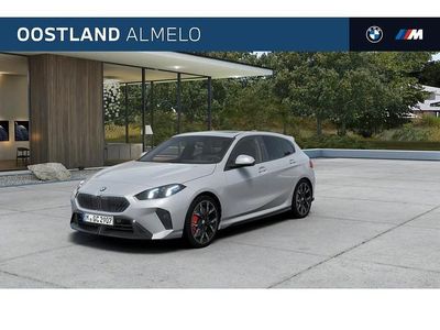 Grijs Nieuw 2025 BMW 120 Comfort Edition Hatchback | € 58.324 (Duur)