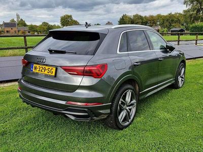 Grijs Gebruikt 2021 Audi Q3 SUV | € 35.850 (Duur)