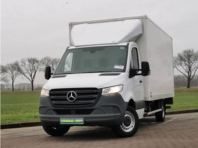 tweedehands Mercedes Sprinter 316 bakwagen laadklep!