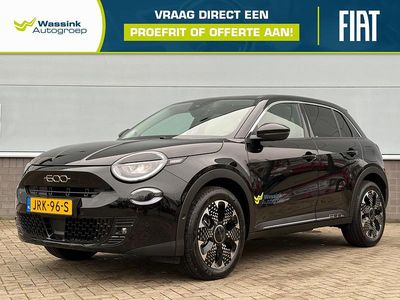 Zwart Nieuw 2025 Fiat 600 La Prima SUV | € 37.689
