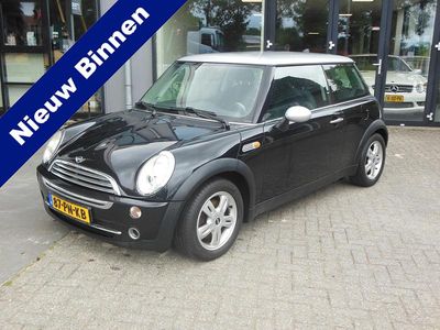 Zwart Gebruikt 2004 Mini Cooper Pepper Hatchback | € 1.750