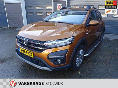 Oranje Gebruikt 2021 Dacia Sandero Comfort Hatchback | € 14.250 (Eerlijke prijs)