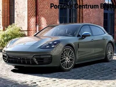 Porsche Panamera 4