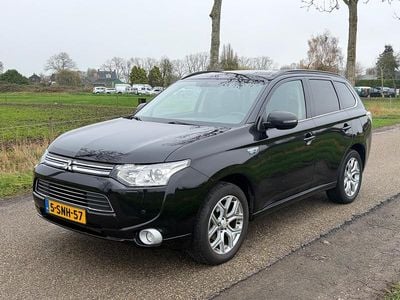 Zwart Gebruikt 2013 Mitsubishi Outlander Instyle SUV | € 10.550 (Eerlijke prijs)