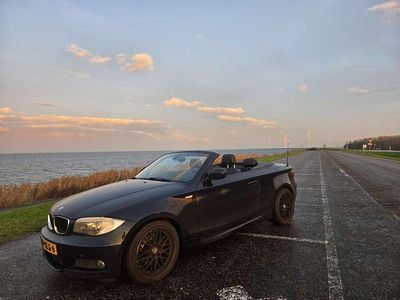 Zwart Gebruikt 2012 BMW 118 Cabriolet M Sport Cabriolet | € 6.500 (Goede deal)
