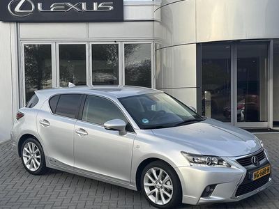 Lexus CT200h