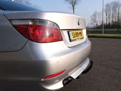 BMW 523