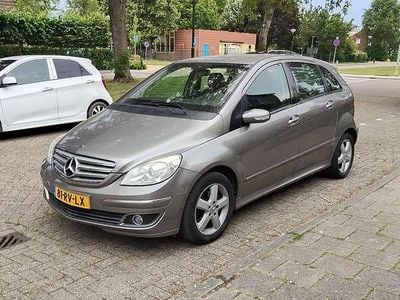 Mercedes B200