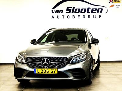 Grijs, metallic lak Gebruikt 2021 Mercedes C180 Business Stationwagen | € 28.950 (Goede deal)