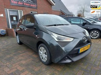 tweedehands Toyota Aygo 1.0 VVT-i x-fun. nieuw staat! cruise, airco, bluetooth ect. prijs incl garantie en rijklaar!