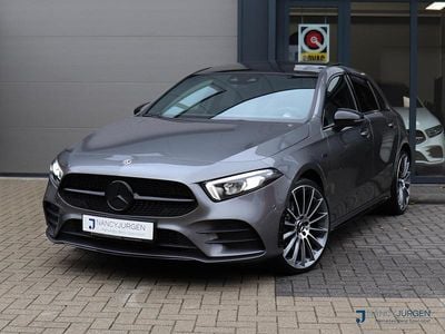 Grijs Gebruikt 2020 Mercedes A250 AMG Hatchback | € 30.850 (Eerlijke prijs)