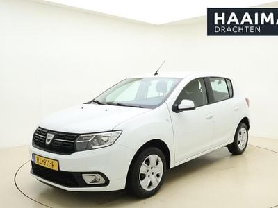 Wit Gebruikt 2017 Dacia Sandero Lauréate Hatchback | € 8.945 (Eerlijke prijs)
