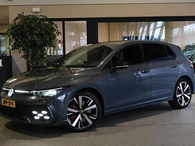 Occasion VW Golf VIII GTE 272 PK (200 kW) 2025 Grijs Hatchback