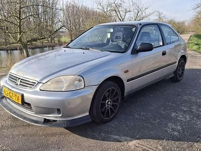 Zilver Occasion 2001 Honda Civic S Hatchback | € 1.999 (Goede deal)