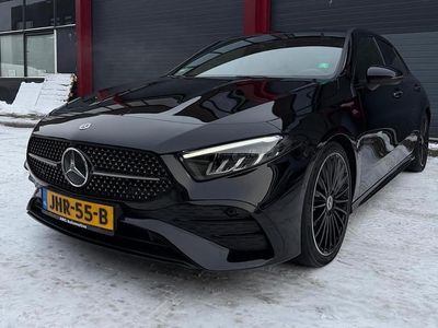 Zwart Gebruikt 2023 Mercedes A200 AMG Hatchback | € 34.950 (Duur)