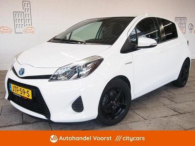 Occasion Toyota Yaris Hybrid 101 PK (74 kW) 2012 Wit Hatchback