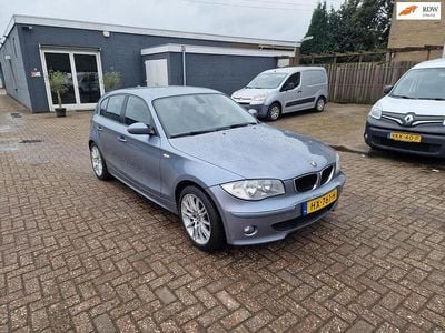 Occasion BMW 118 129 PK (94 kW) 2006 Grijs Hatchback