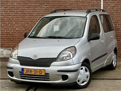 Toyota Yaris Verso