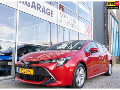 Rood Gebruikt 2020 Toyota Corolla Plus Stationwagen | € 23.950 (Goede deal)