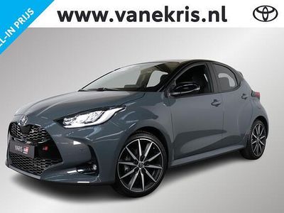 Nieuw Toyota Yaris Plus 129 PK (94 kW) 2025 Grijs Hatchback