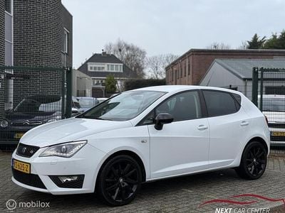 Wit Occasion 2016 Seat Ibiza CONNECT Hatchback | € 7.950 (Eerlijke prijs)