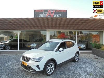 Wit Gebruikt 2024 Seat Arona Business SUV | € 24.450 (Eerlijke prijs)