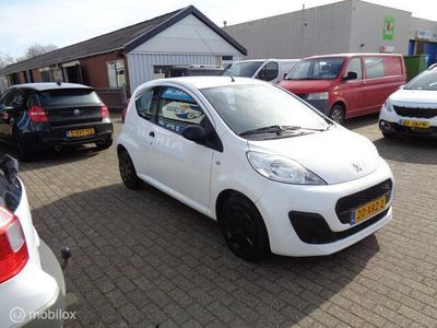 tweedehands Peugeot 107 1.0 Access