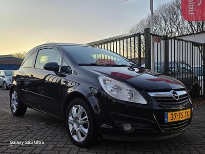 Zwart Occasion 2007 Opel Corsa Cosmo Hatchback | € 4.499 (Iets duurder)