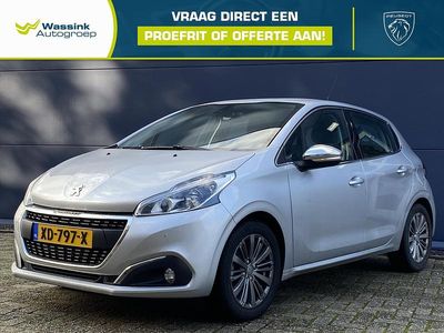 Grijs (metallic) Gebruikt 2018 Peugeot 208 Allure Hatchback | € 11.240 (Eerlijke prijs)