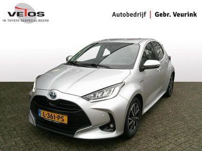 Grijs Occasion 2021 Toyota Yaris Hatchback | € 19.700 (Eerlijke prijs)