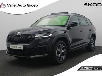 tweedehands Skoda Kodiaq 7 pers. 1.5 TSI 150PK DSG Sportline Business | Pano | Trekhaak | 19 inch | Keyless | Camera