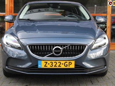 tweedehands Volvo V40 2.0 T2 | Cruise-Control | Telefoonvoorbereiding | On-Call | Navigatie |